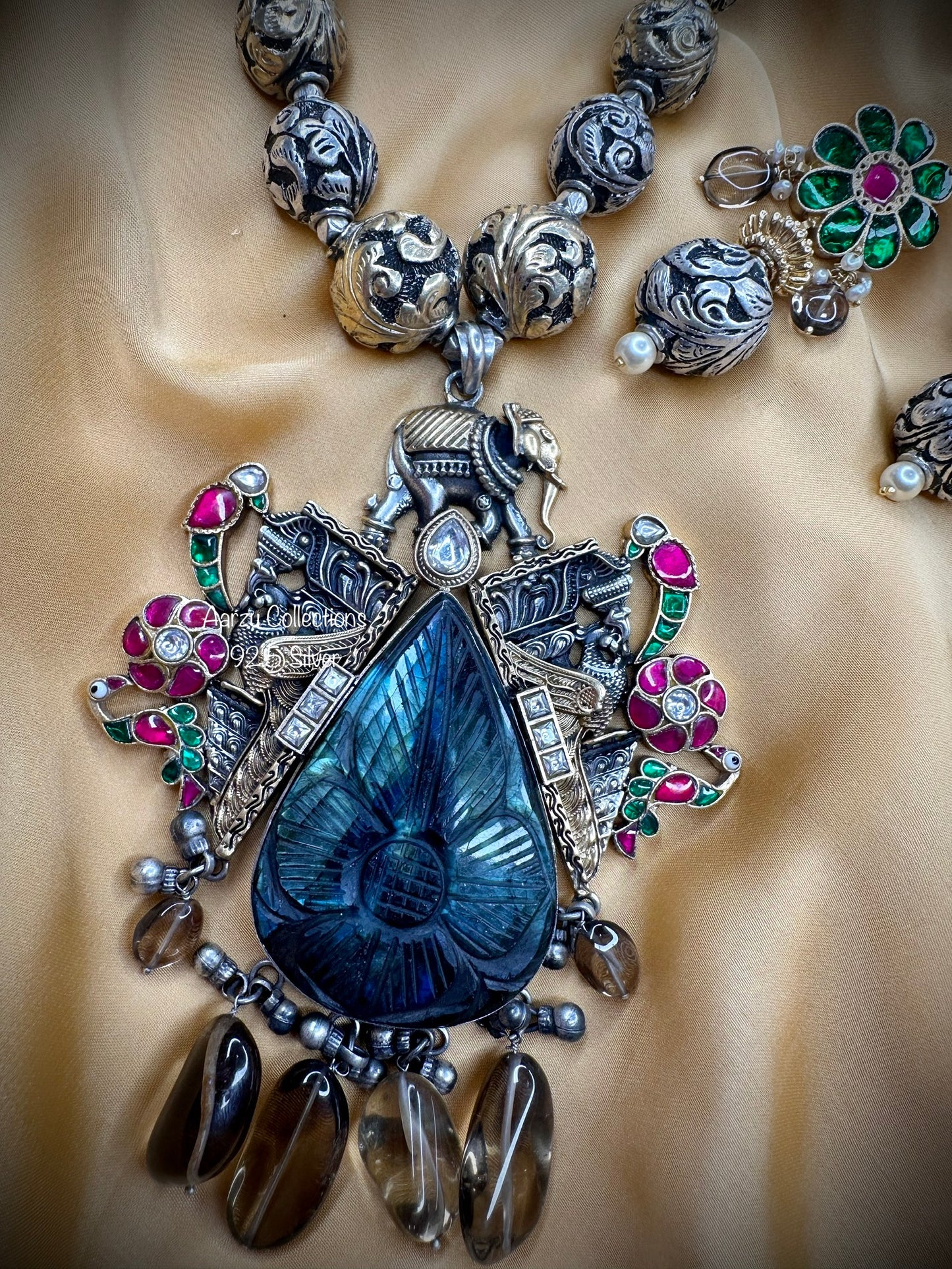 92.5 Silver statement fusion Necklace with labradorite