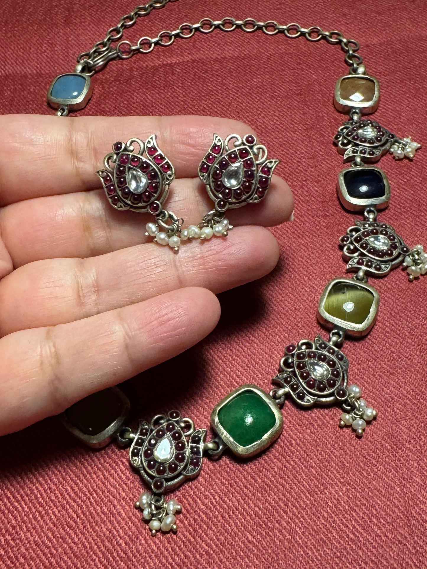 92.5 Silver necklace set with kemp and multi stones from preloved collection