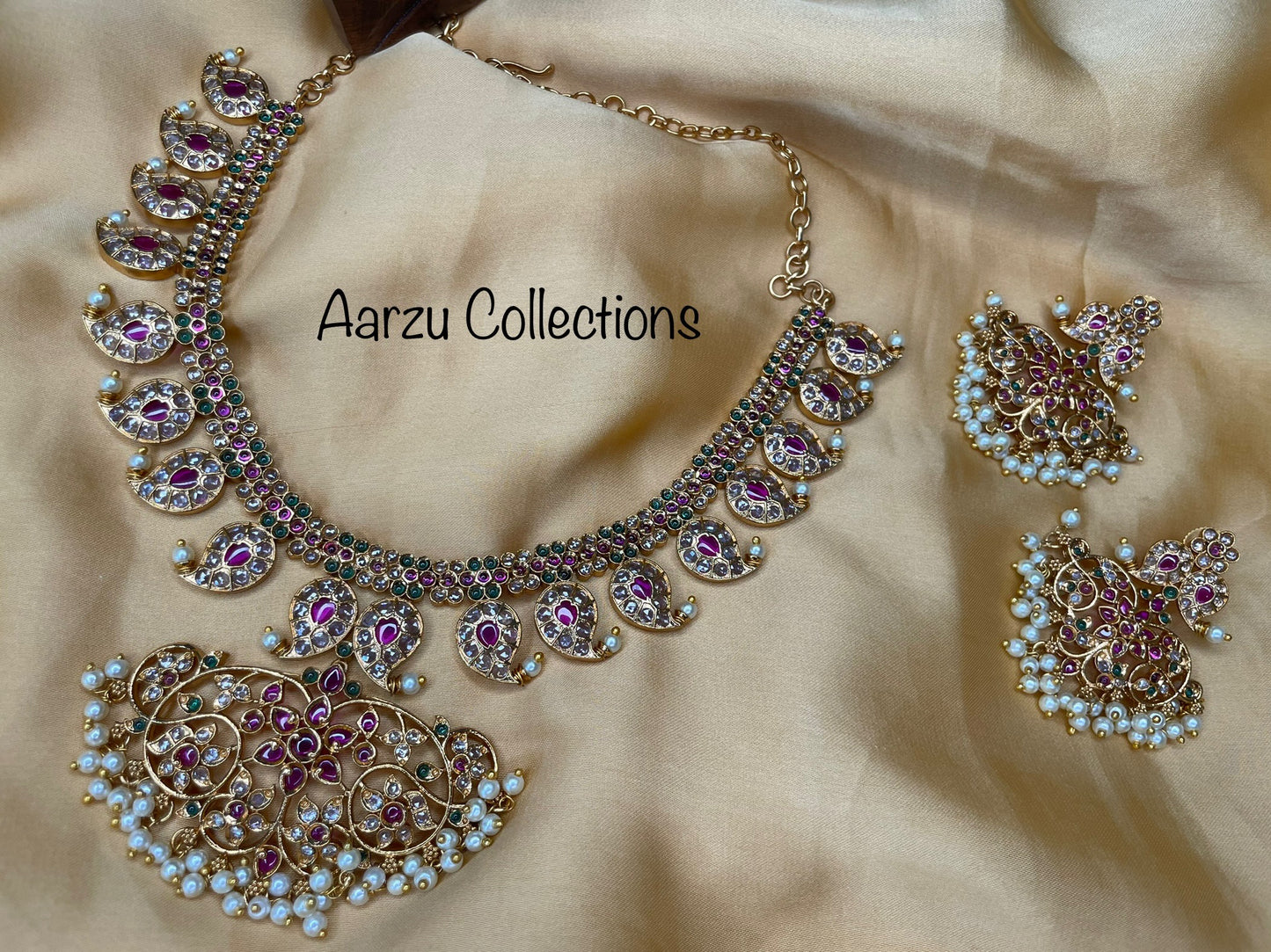 Kemp Mango Necklace Set