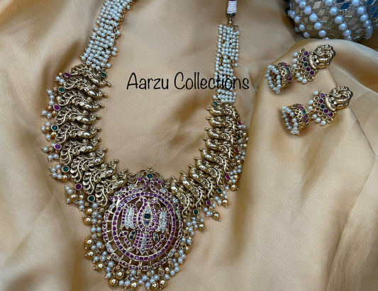 Kemp cluster pearl peacock mala with earrings