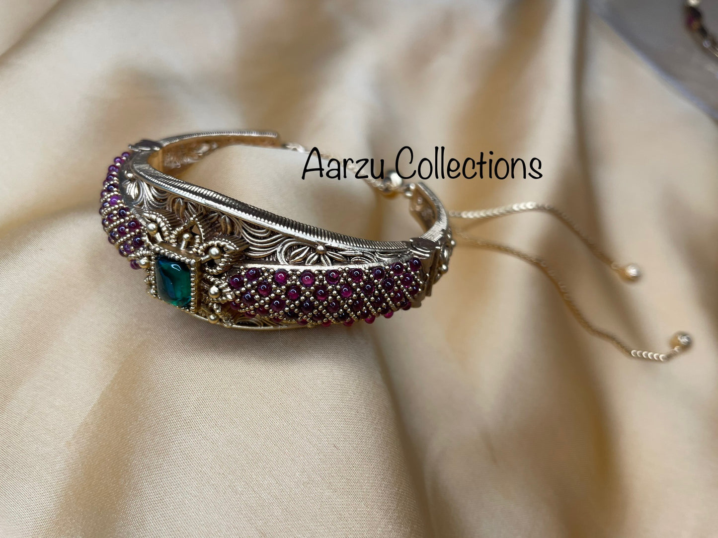 Kemp Antique adjustable Bracelet/kada