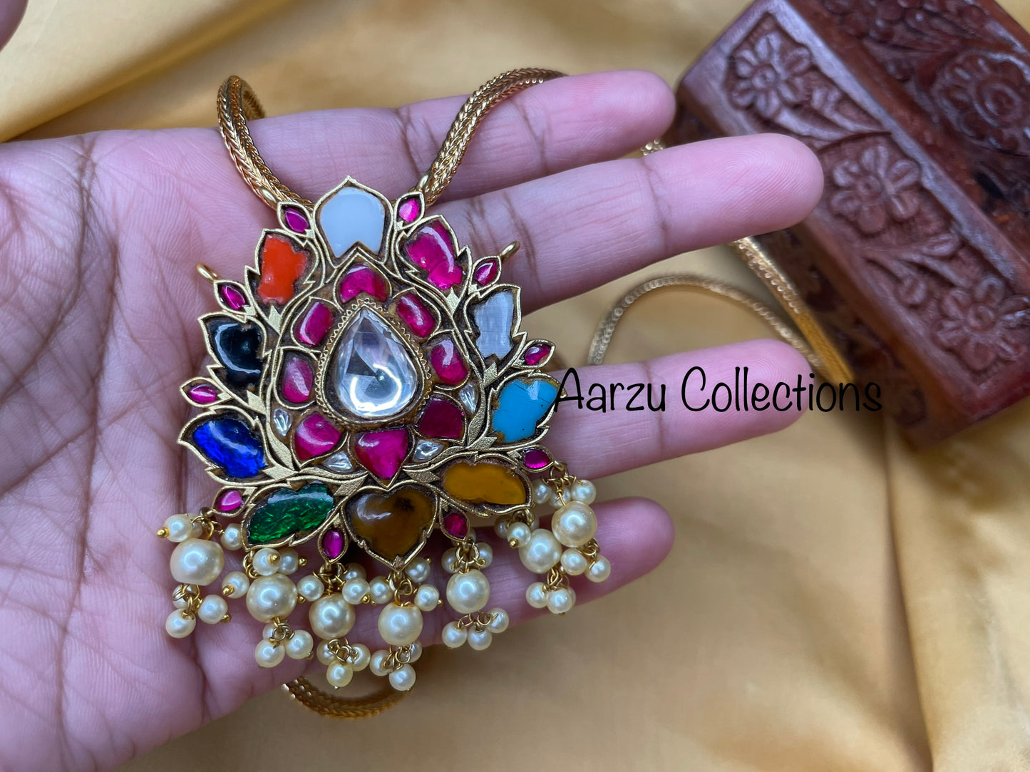Kundan Jadau lotus Pendant - Navrathan