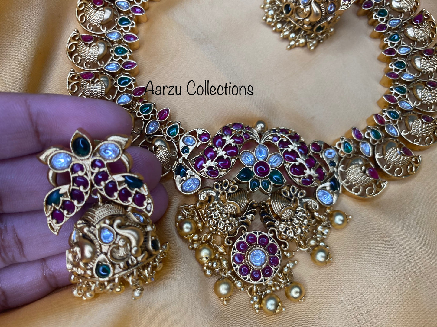 Kemp Necklace Set