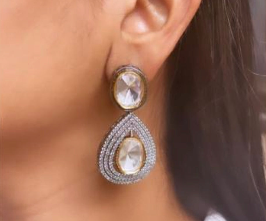 Silver Foil Kundan and American Diamond Statement Choker with Earring