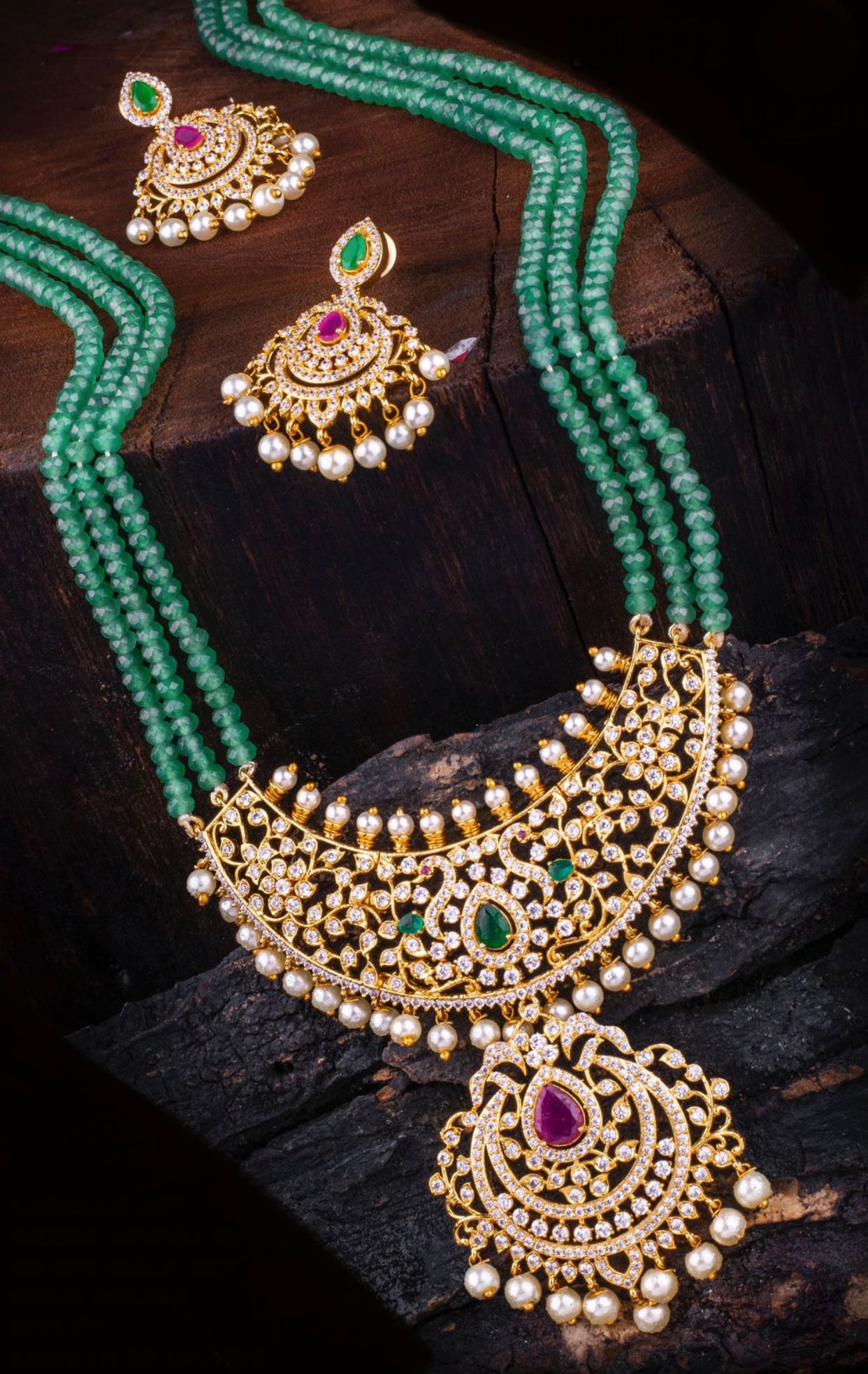 Kemp emerald beads Mala with Earrings