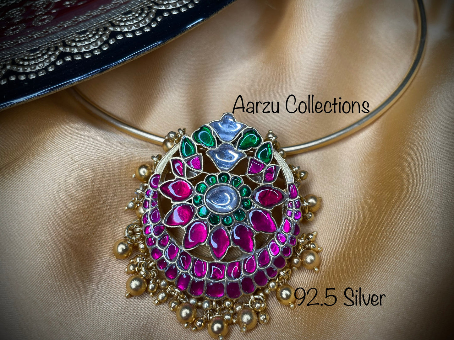 92.5 Silver Jadau pendant - 39 gms