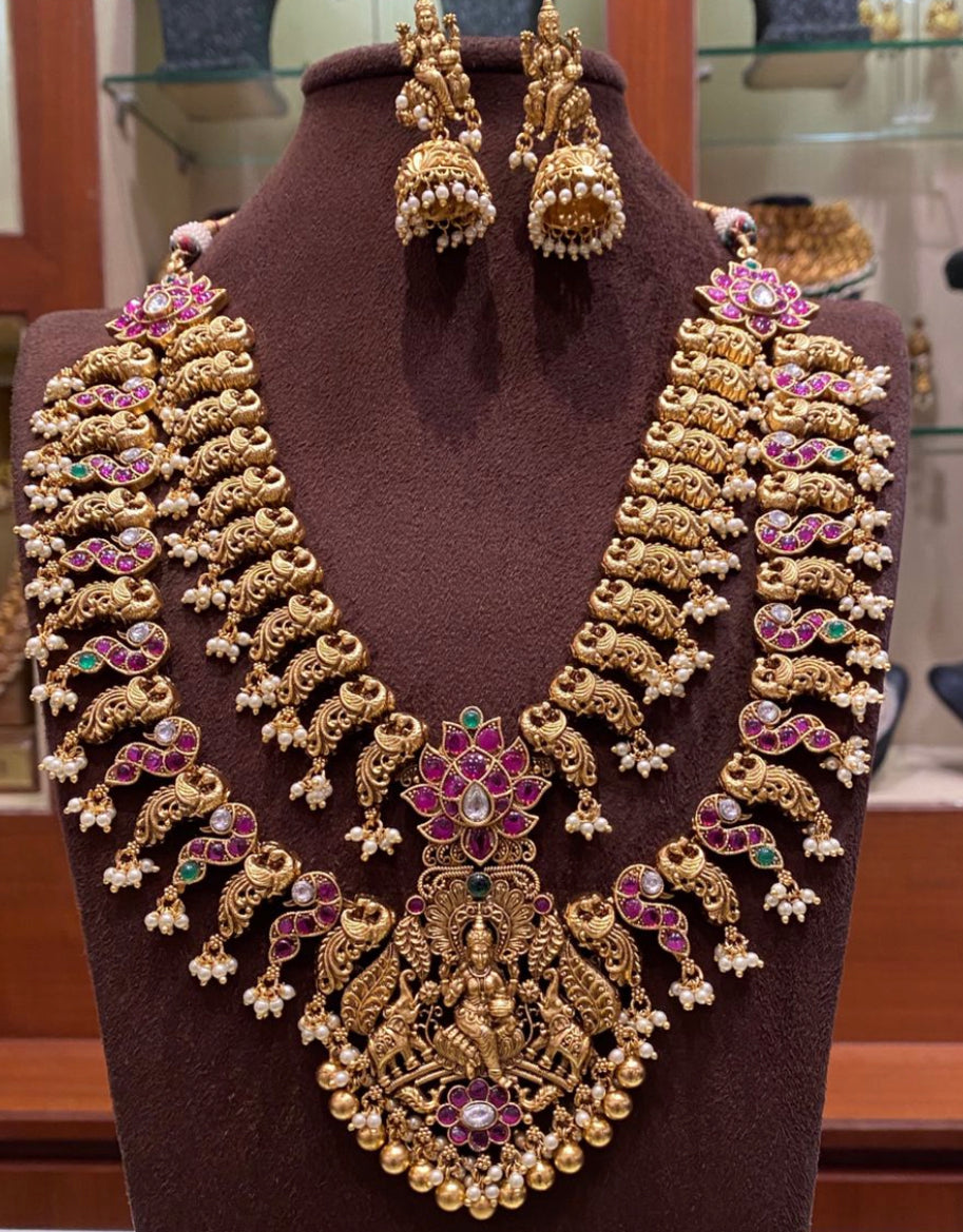 Temple Necklace Set
