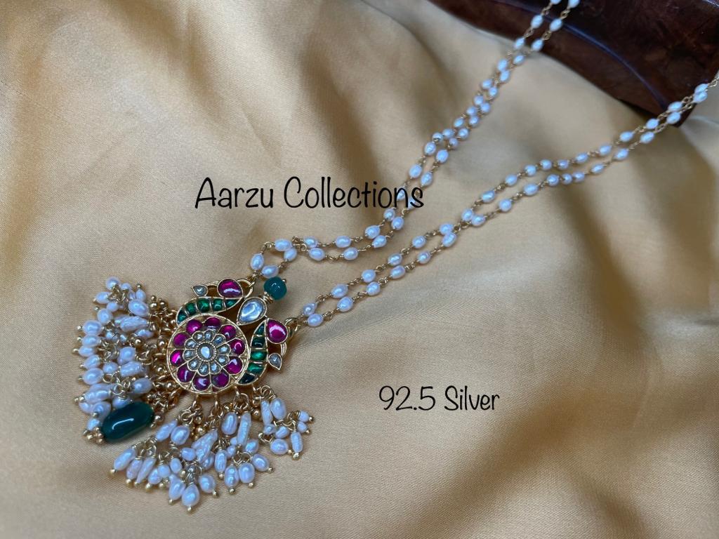 92.5 Silver Kundan Jadau pendant with pearl chain - 32 gms