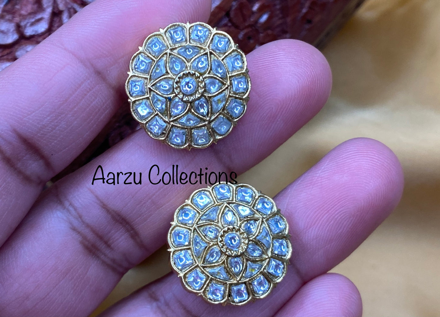 92.5 Silver base Kundan Jadau studs - 17 gms