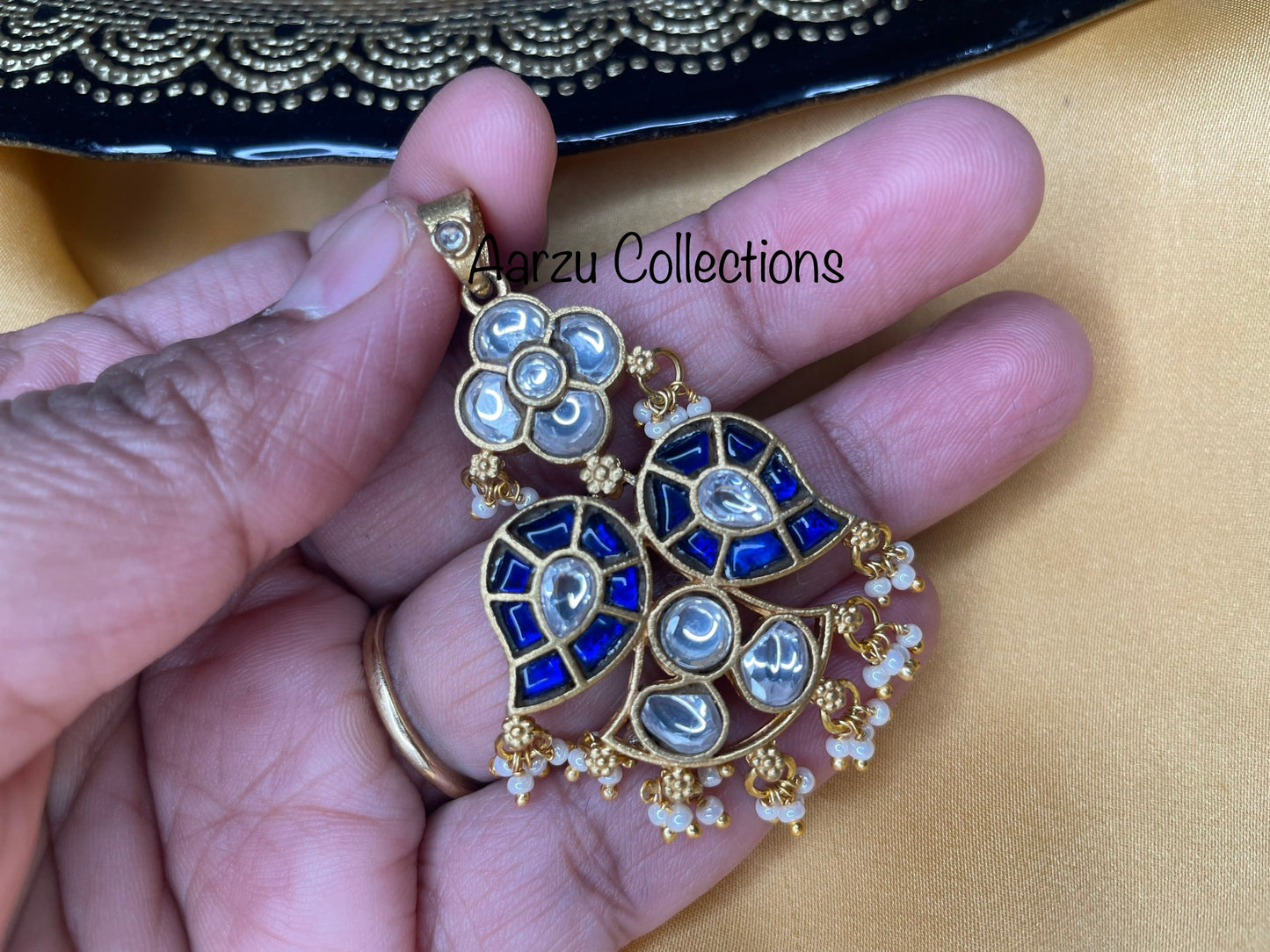 Kundan Jadau reversible pendant