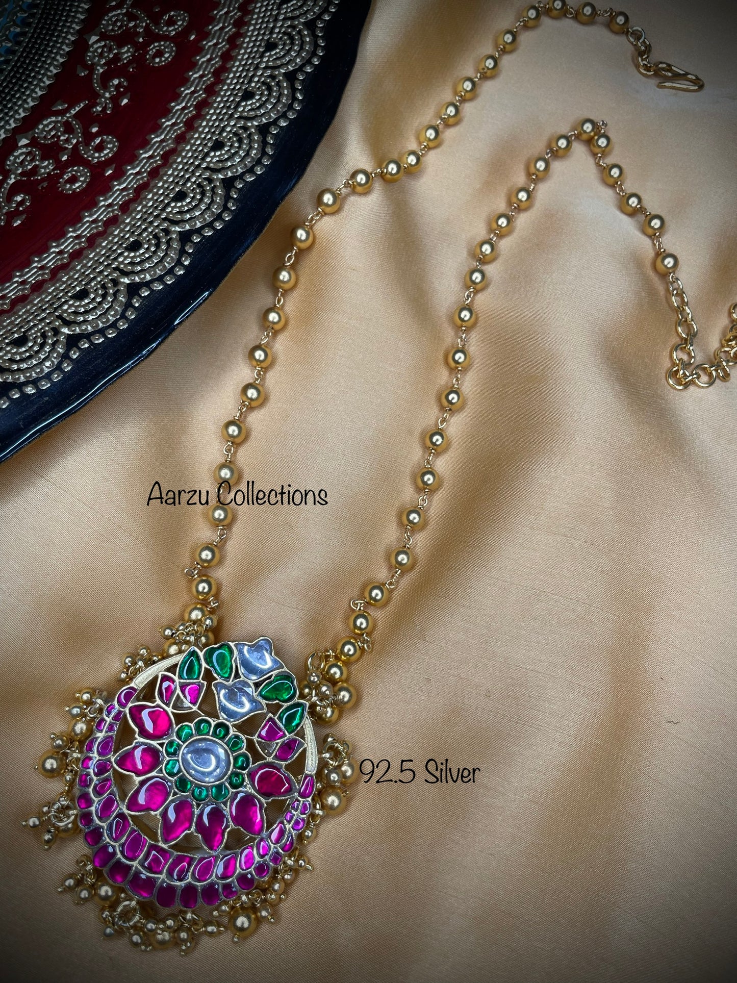 92.5 Silver Jadau pendant - 39 gms