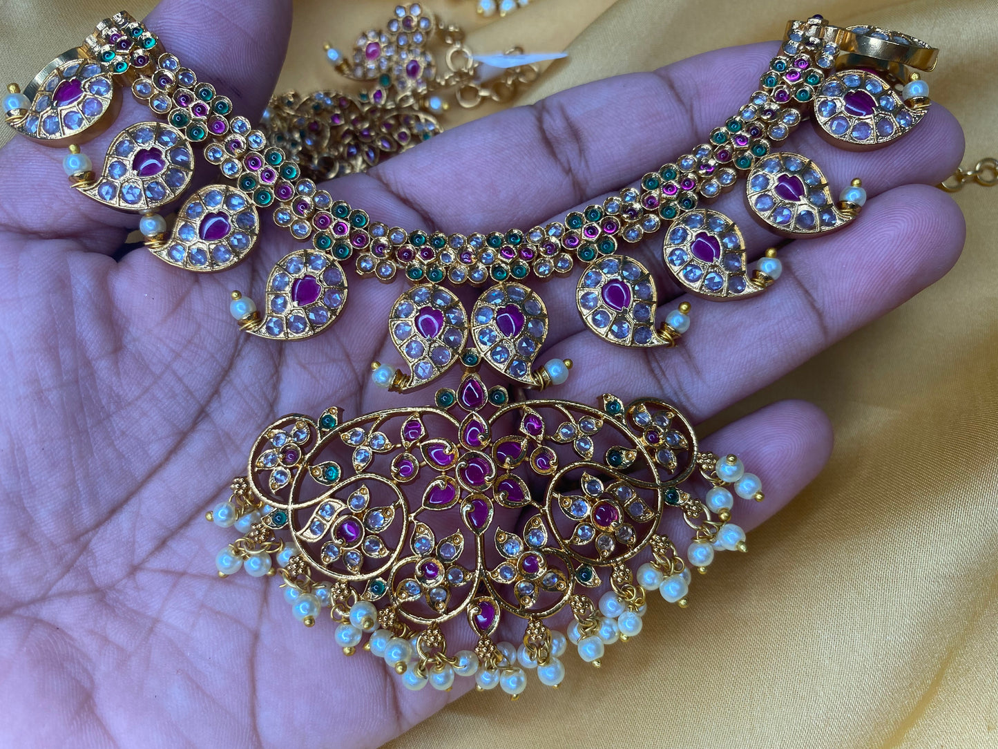 Kemp Mango Necklace Set