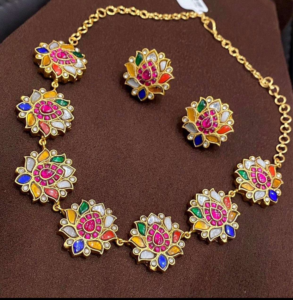 Kundan Jadau Navratan lotus necklace with earrings
