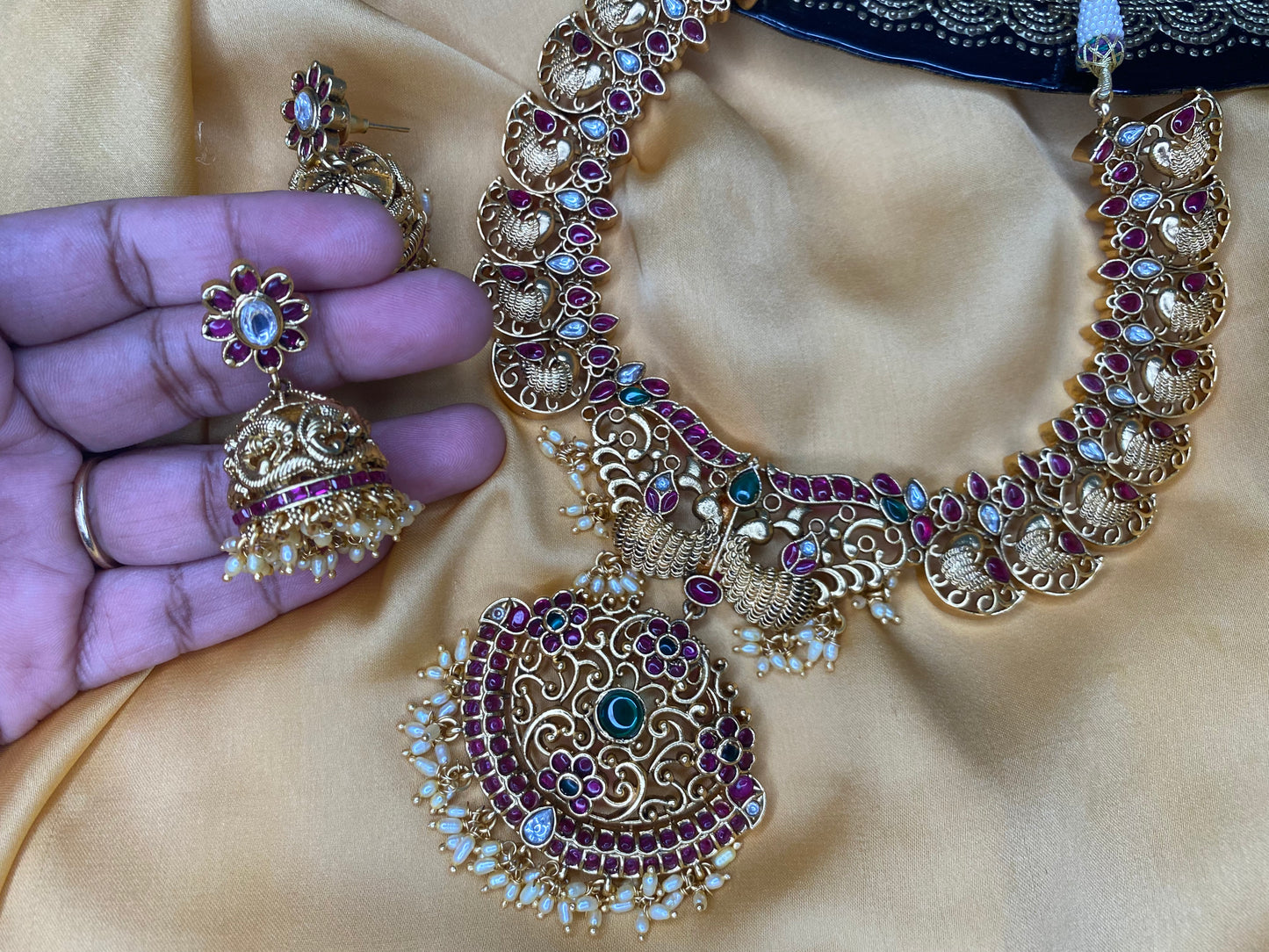Kemp Peacock Necklace Set