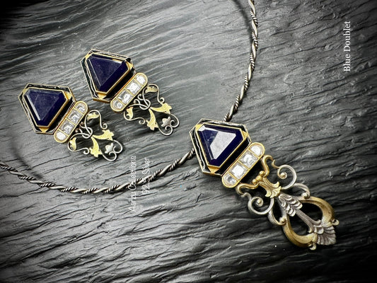 92.5 Silver pendant set with blue doublet