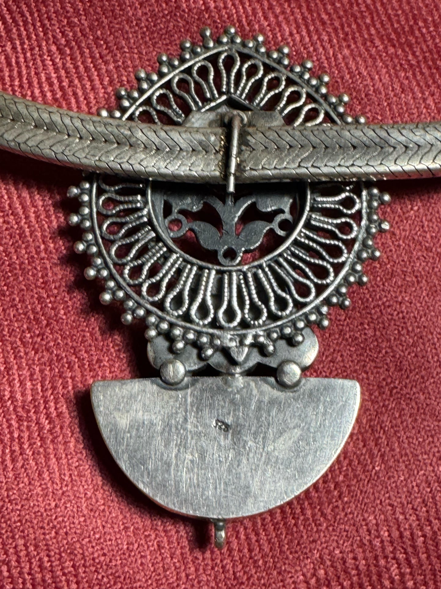 92.5 Silver necklace with lapis lazuli from preloved collection