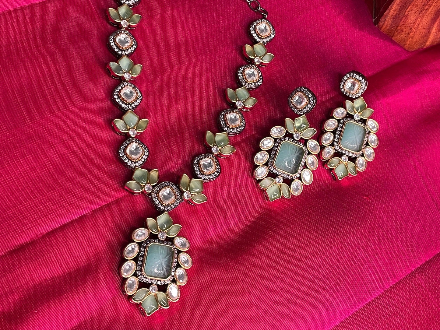 Kundan and American Diamond Necklace Set