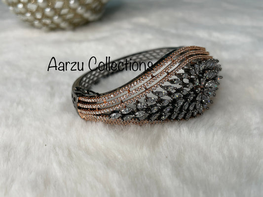 Contemporary American Diamond Bracelet