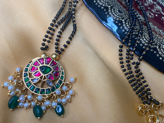Kundan jadau black bead necklace