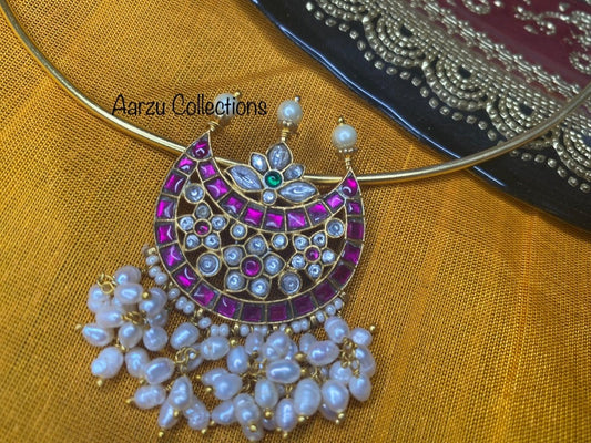 Kundan Jadau moon pendant with Hasli