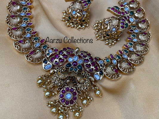 Kemp Necklace Set
