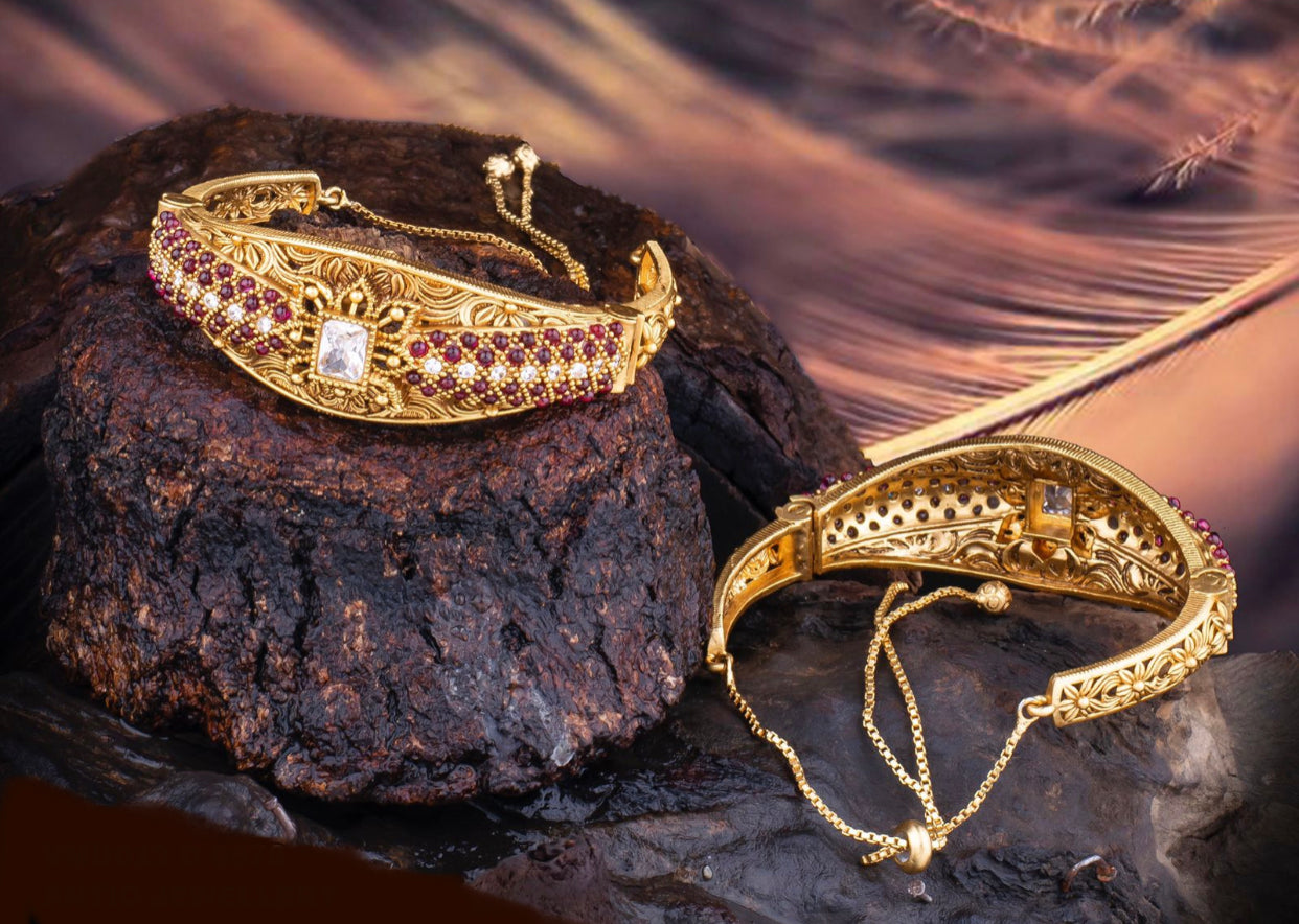 Kemp Antique  adjustable Bracelet/kada