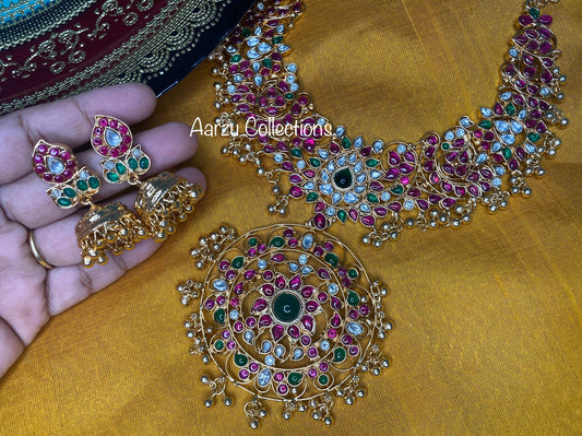 Real kemp stones handmade Necklace set